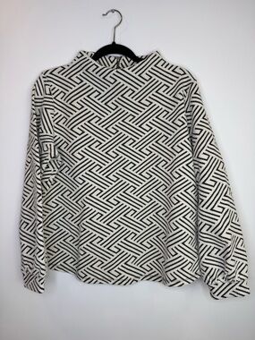 W5 Anthropologie Shirt Women's Large Black & White Geometric Pattern Stretch
